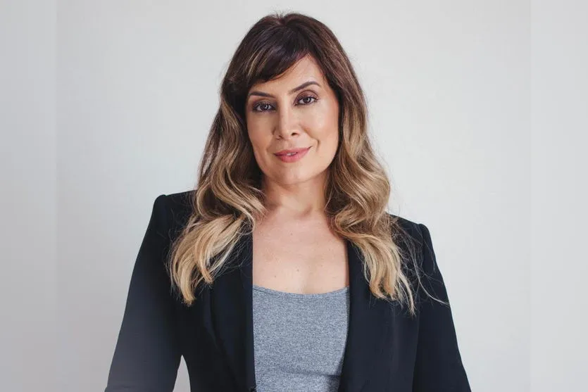 Estela Nunes ensina a conciliar carreiras na vida artística