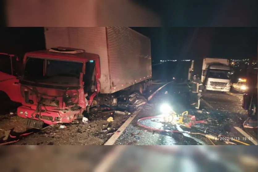 Homem que morreu em grave acidente na PR-444 é identificado