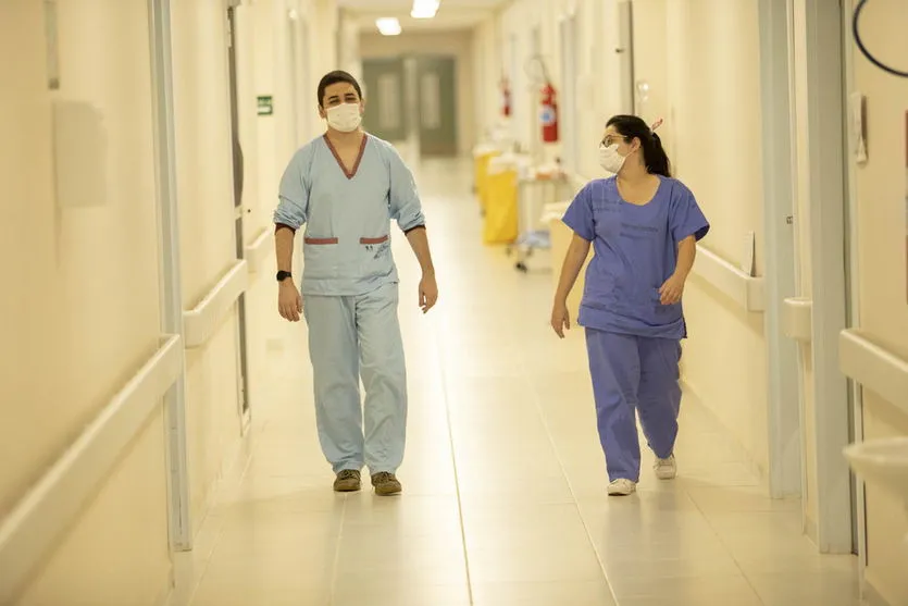 Hospitais universitários se tornam referência na pandemia