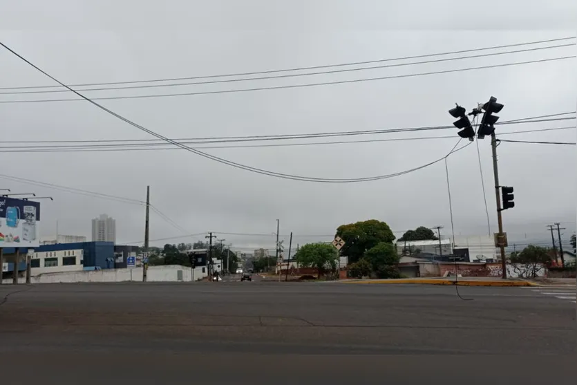 Idepplan repara semáforo atingido na Avenida Brasil