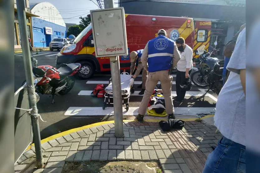 Irmãos ficam feridos após acidente de moto em Apucarana