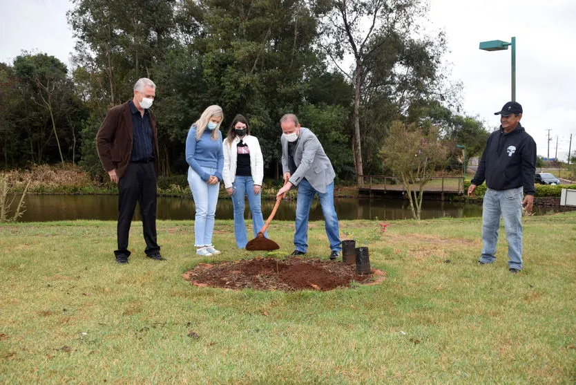 Ivaiporã realiza campanha Floresce Paraná; veja