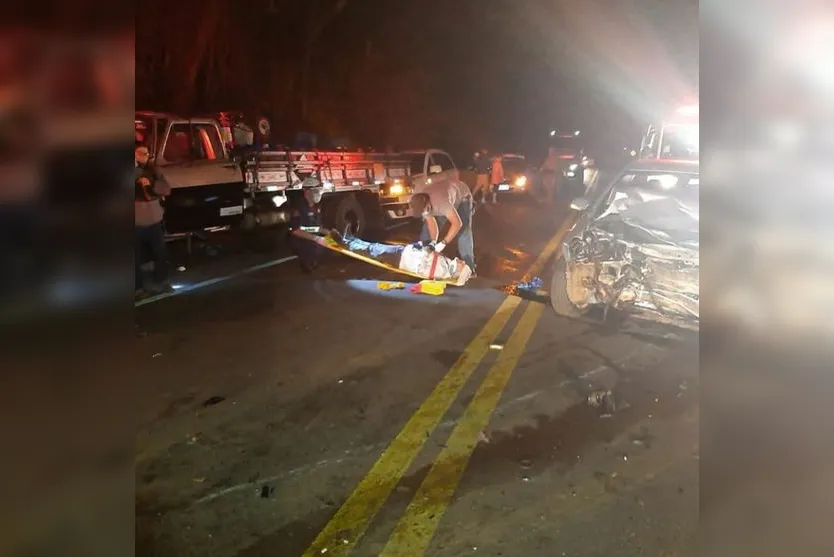 Jovem é atropelado e morre enquanto ajudava caminhoneiro