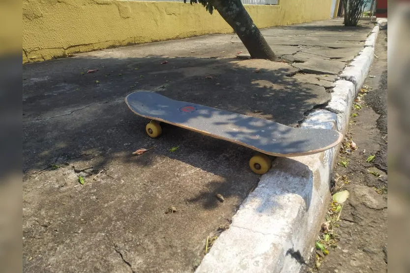 Jovem fica ferido após cair de skate em Apucarana
