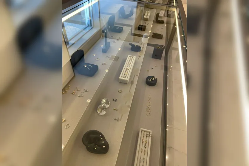 Just Paulinha inaugura joalheiria I love piercing