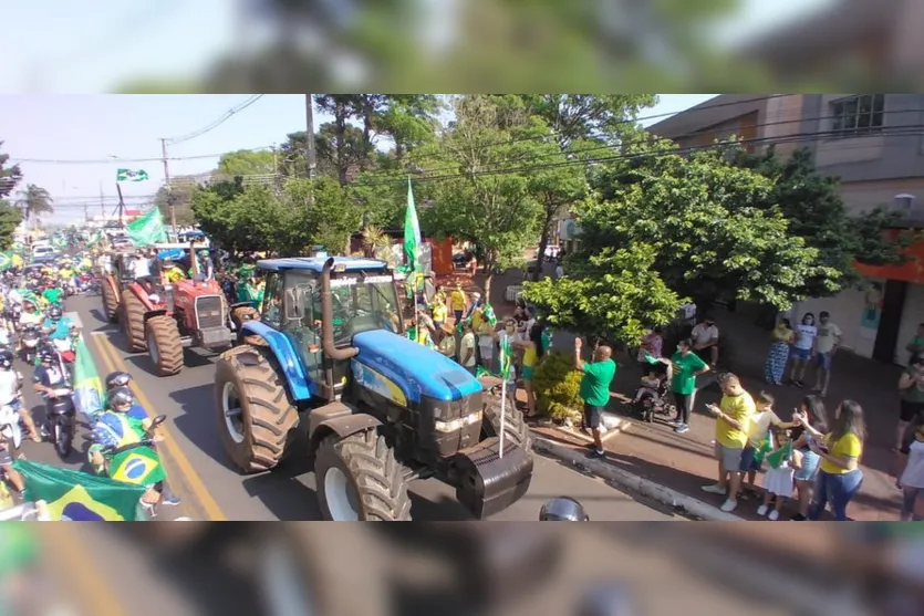 Manifestações têm grande adesão em Arapongas no feriado