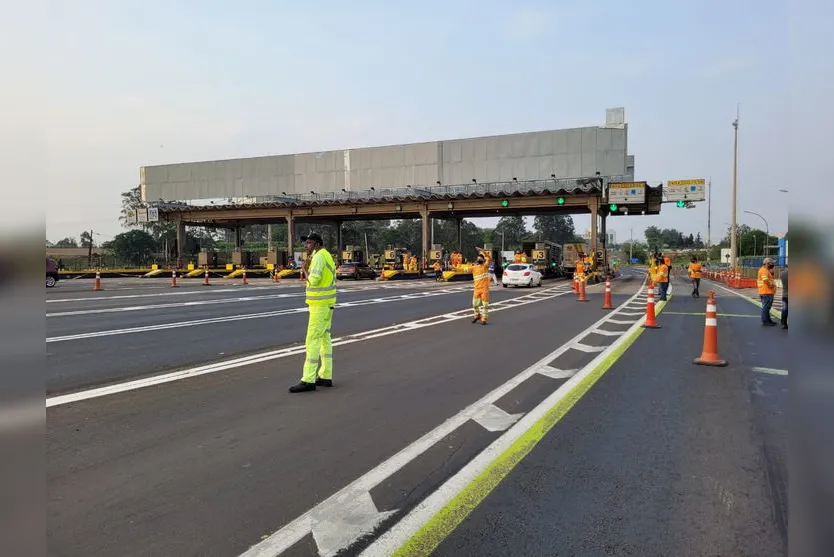 Manifestantes abrem de novo cancelas de pedágio de Arapongas