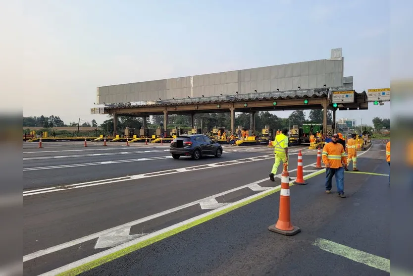 Manifestantes abrem de novo cancelas de pedágio de Arapongas