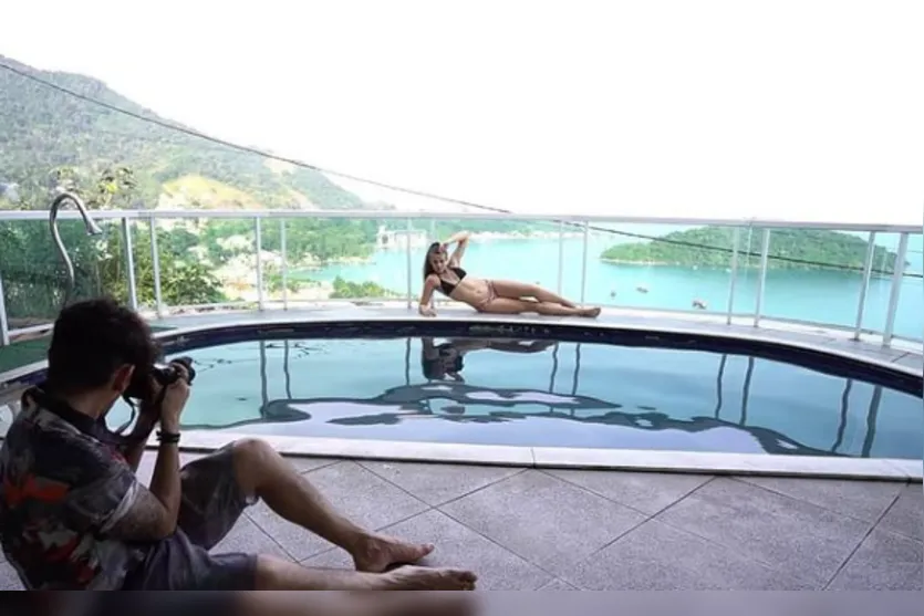 Modelo de Arapongas participa de reality 'Casa Fantástica'