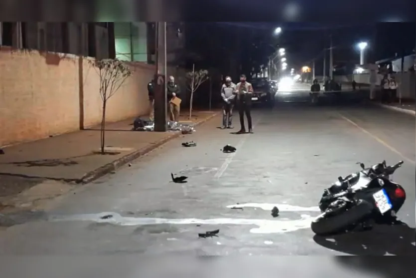  Motociclista morreu em Arapongas, depois de bater contra um poste. 