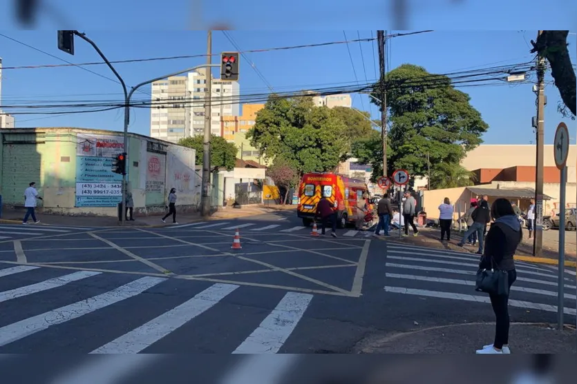 Motociclista quebra a perna após acidente em Apucarana