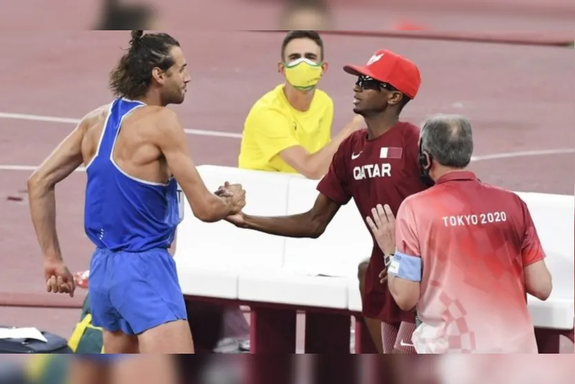  Mutaz Barshim e Gianmarco Tamberi no momento da vitória. 