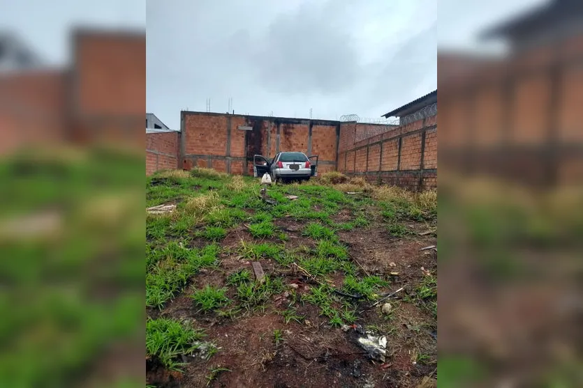 PM recupera carro roubado de trabalhador em Apucarana
