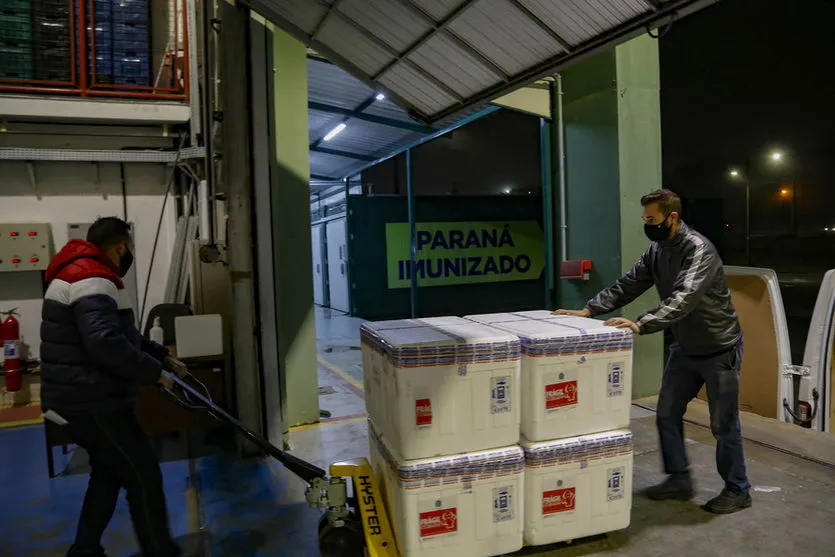 PR recebe mais 184.250 vacinas da AstraZeneca