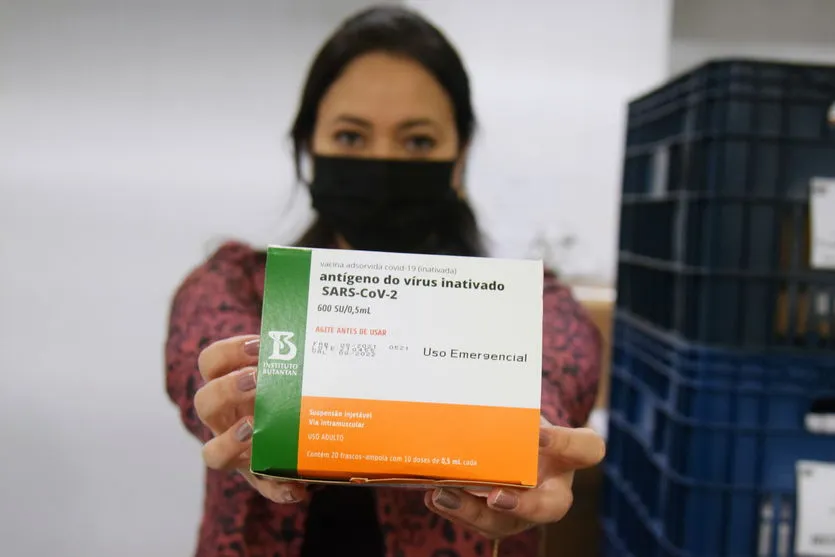 PR se prepara para iniciar vacinação de adolescentes