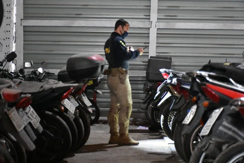 PRF realiza o 2º leilão de 2021 com mais de 300 veículos