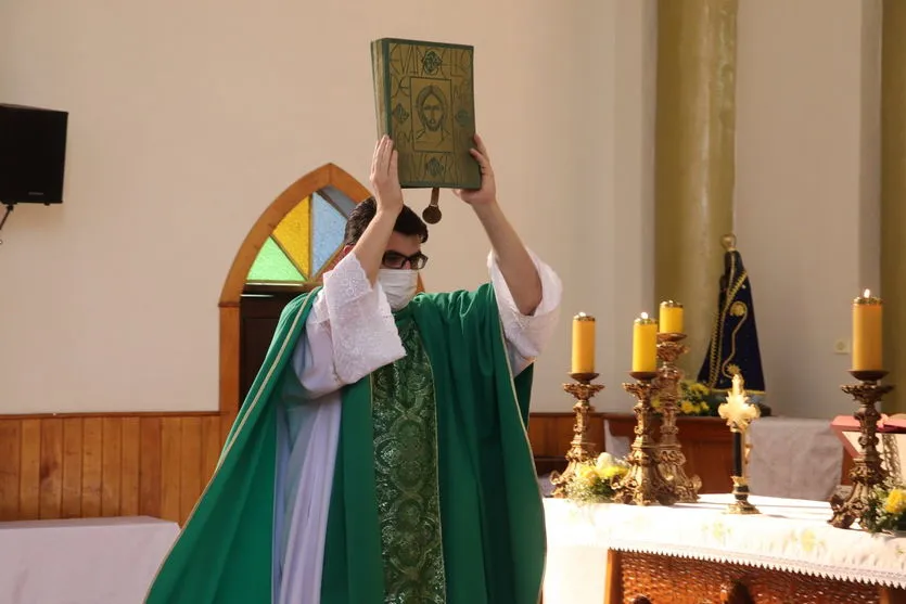 Padre Lino assume Paróquia Bom Jesus, em Aricanduva