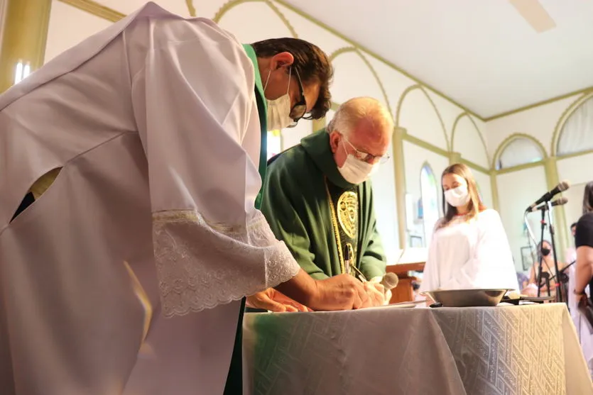 Padre Lino assume Paróquia Bom Jesus, em Aricanduva
