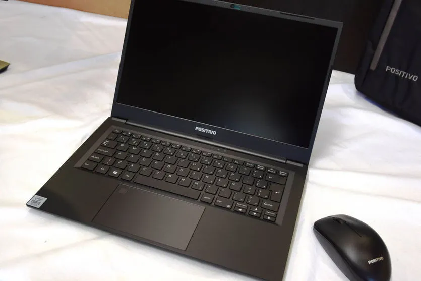 Paraná investe R$ 3,8 milhões em computadores para a saúde