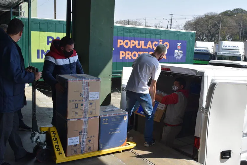 Paraná recebe mais 435.290 vacinas contra Covid-19