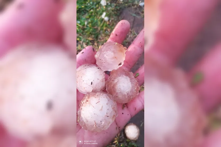 Pelo menos 400 casas ficam destelhadas em Jandaia do Sul