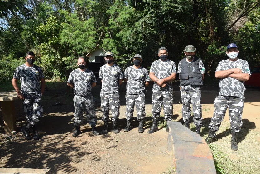 Pescadores do PR combatem poluição e salvam vidas; veja