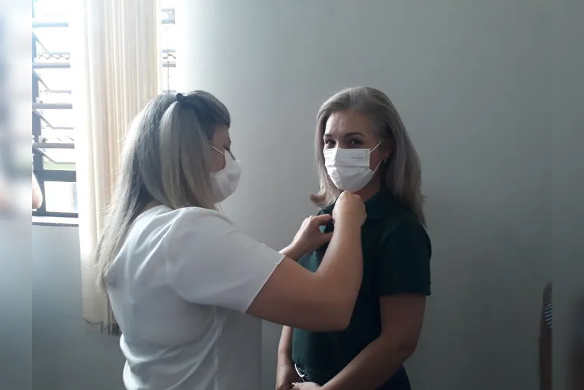 Poim e Jossuela visitam Colégio Nilo Cairo