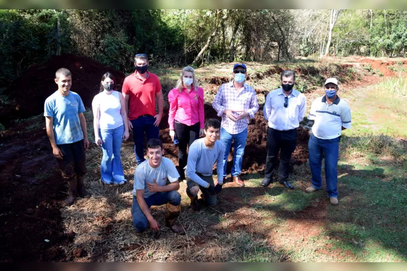Programa ‘Cultivando Água Limpa’ é realizado em Ivaiporã