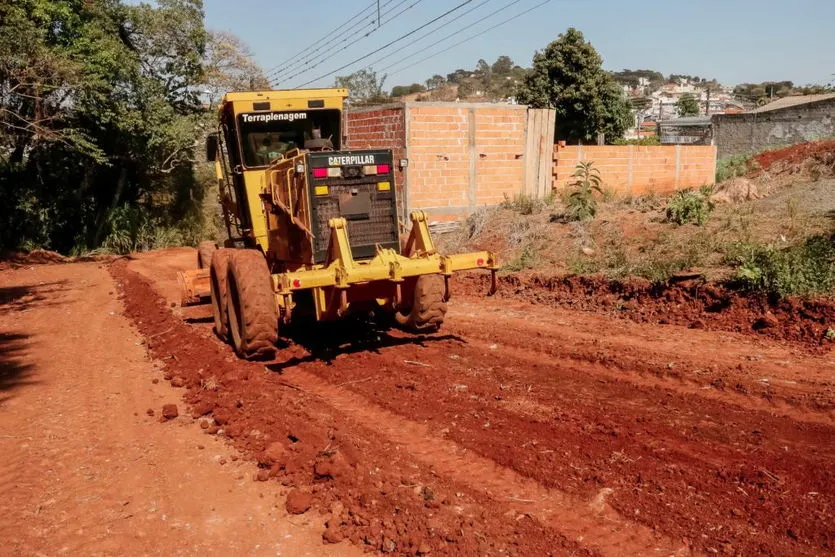 Rua do 'Morada do Sol' começa a receber obra asfáltica