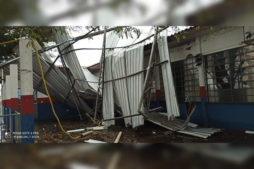 Ventos fortes provocam estragos em Apucarana; vídeo