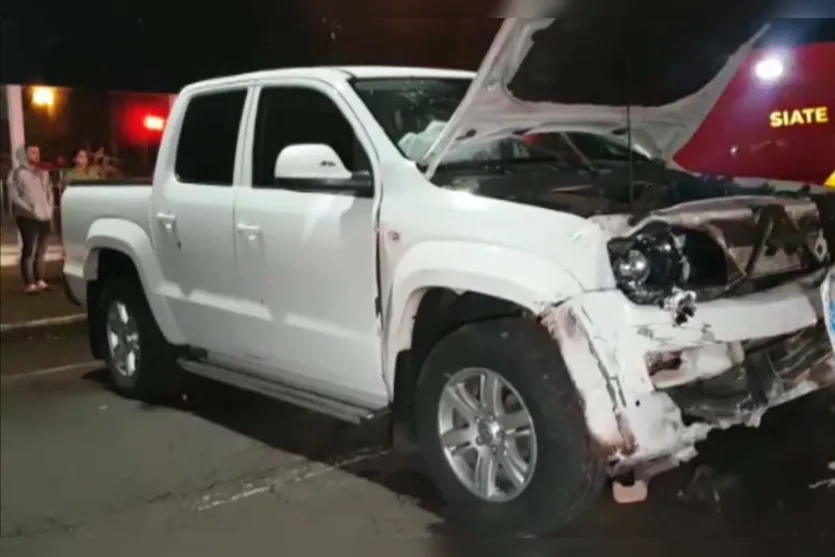 Acidente entre carro e camionete deixa um morto em Cascavel