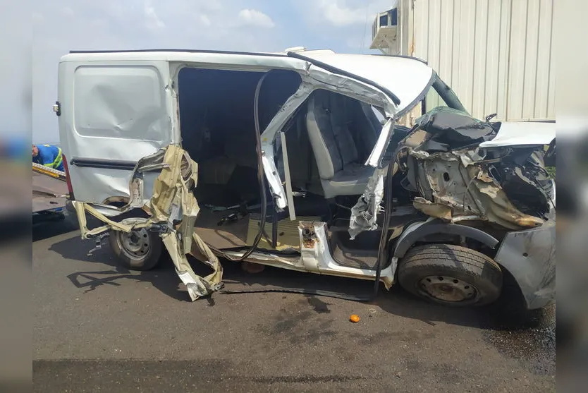 Acidente na BR- 376: Motorista de Apucarana fica ferido