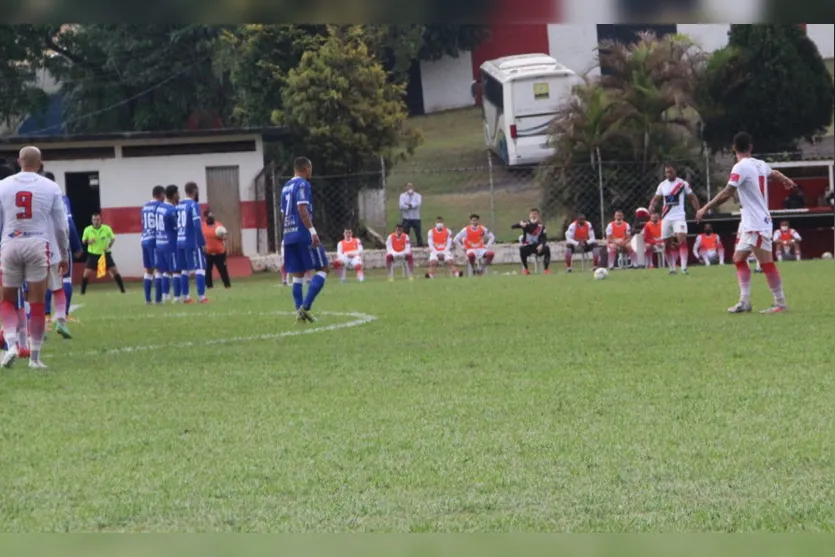 Apucarana Sports vence e abre vantagem no jogo de ida