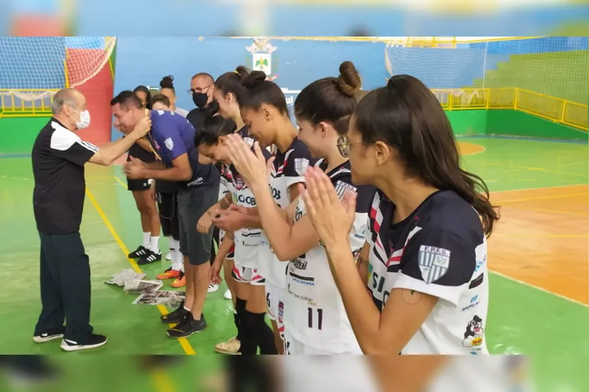 Apucarana conquista títulos no futsal feminino e masculino