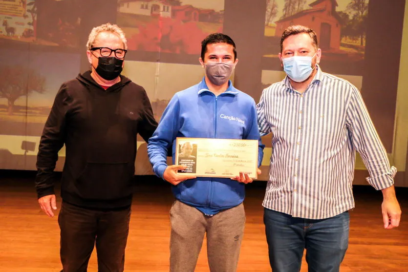 Apucarana entrega premiação de concurso de fotografia; veja