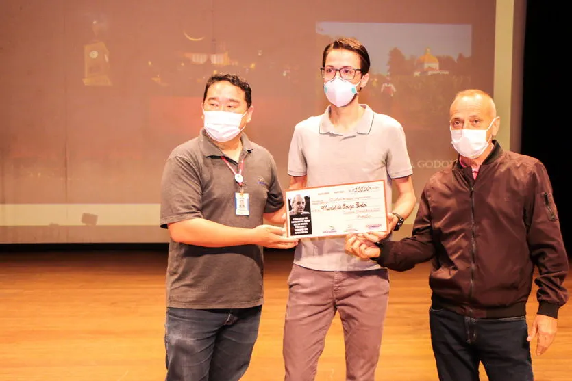 Apucarana entrega premiação de concurso de fotografia; veja
