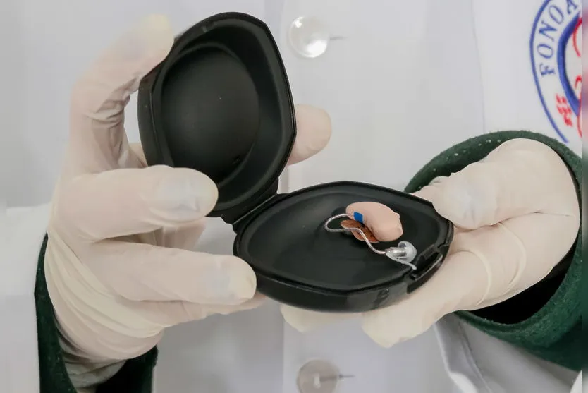 Apucarana zera fila de espera por aparelho auditivo