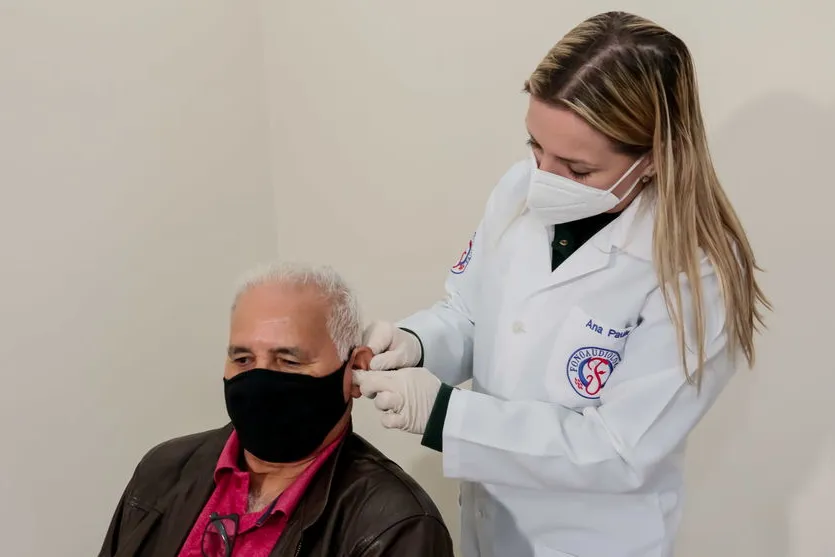Apucarana zera fila de espera por aparelho auditivo