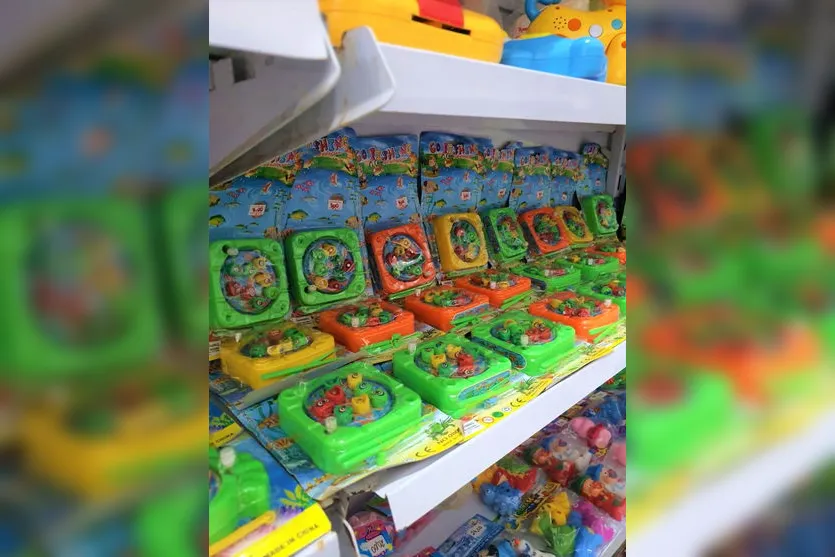 Bazar beneficente entra no clima do Dia das Crianças