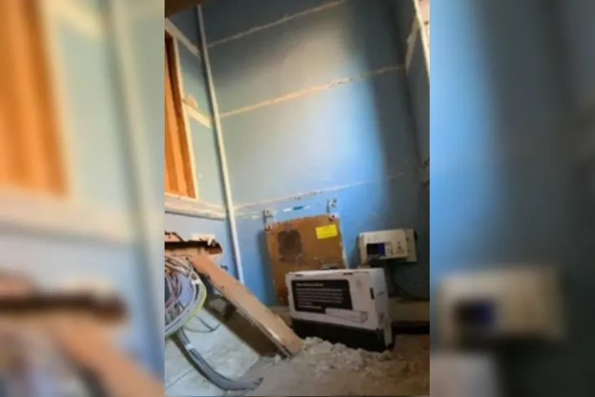 Casal encontra quarto oculto atrás de armário de cozinha