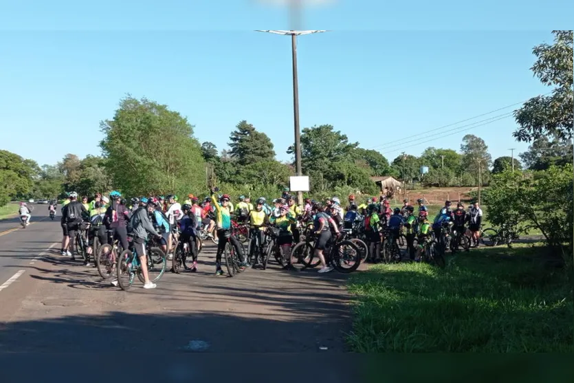 Ciclistas de Apucarana saem em romaria até Astorga