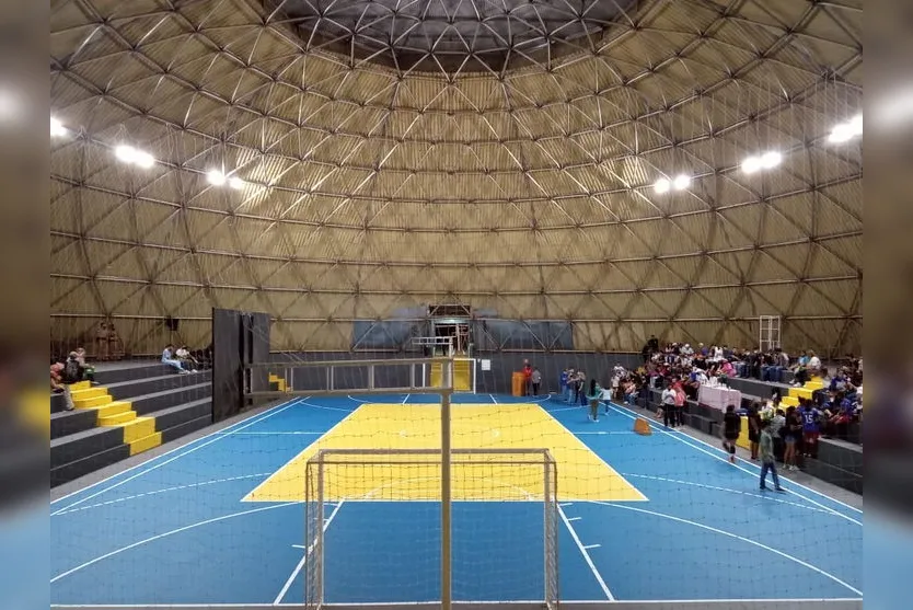 Colégio Estadual Nilo Cairo realiza festival de futsal