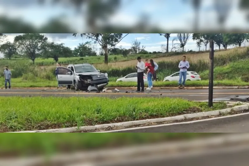 Colisão entre carros em Cruzmaltina deixa dois feridos