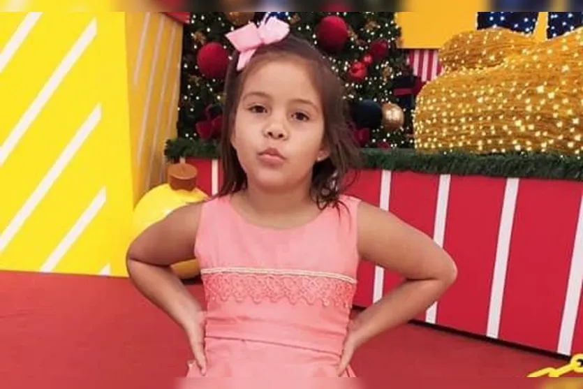 Criança de 8 anos é esmagada por placa de concreto