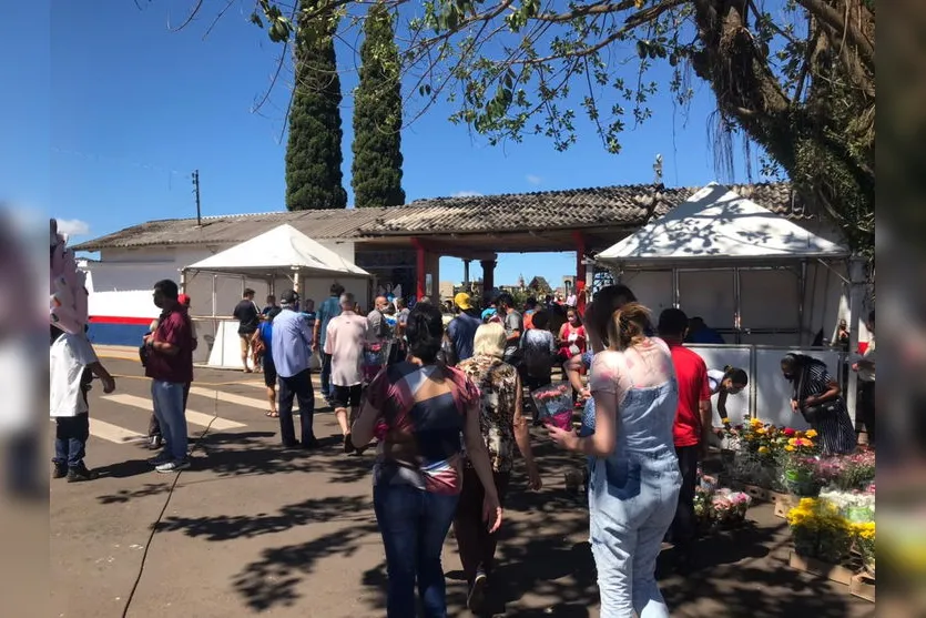 Cristo Rei de Apucarana registra intenso movimento; veja