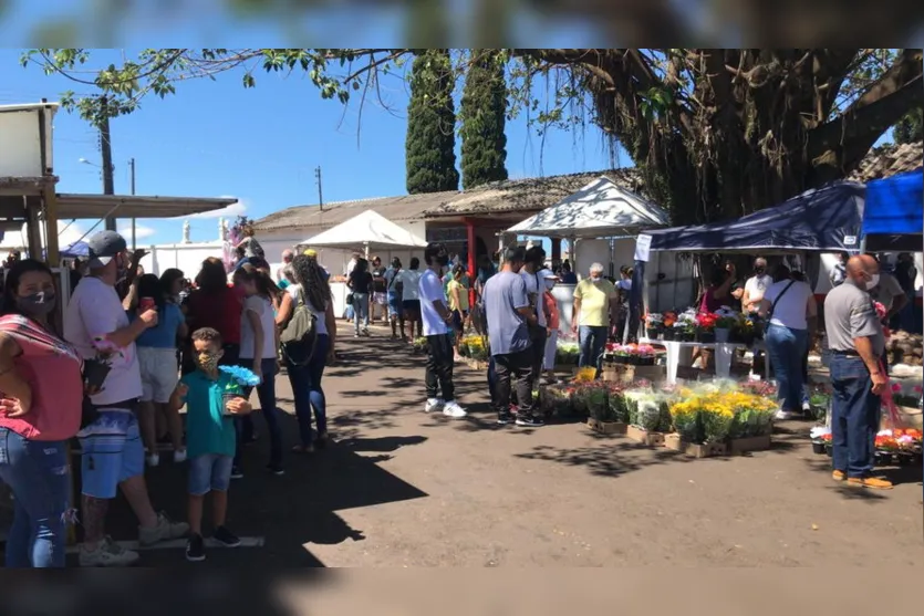 Cristo Rei de Apucarana registra intenso movimento; veja