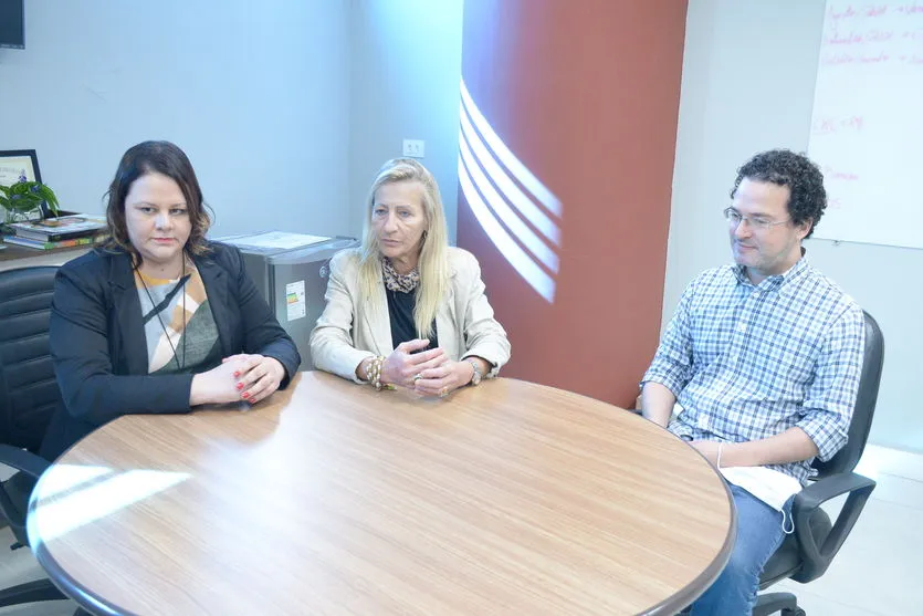  Da esquerda para a direita, a advogada Andressa Gomes, a empresária Andrea Dessewffy e o advogado Bruno Roque.  