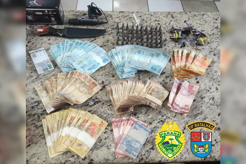  Dinheiro apreendido no Núcleo Habitacional Tancredo Neves 