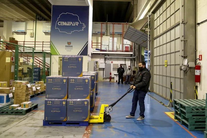 Doses exclusivas para adolescentes chegam ao Paraná