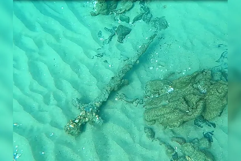 Espada que pode ter mais de 900 anos é encontrada em Israel